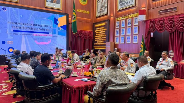 Pemerintah Kabupaten Bogor Wacanakan Rel Gadog-Puncak untuk Urai Kemacetan
