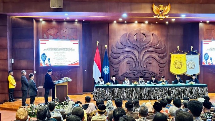 Raih Gelar Doktor di UI, Bamsoet Puji Kedalaman Filsafat Disertasi Yusril Ihza Mahendra