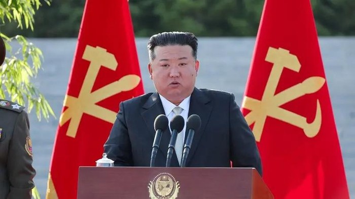 Kim Jong Un Bersumpah Percepat Pengembangan Militer Korea Utara