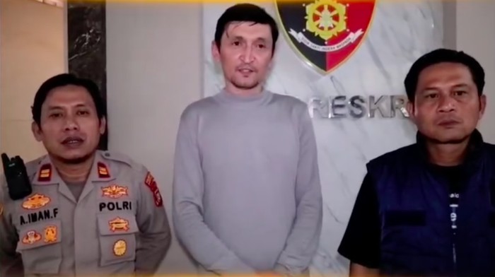 Turis Uzbekistan Dapatkan Kembali Rp 1,2 Juta Usai Ditipu Calo Bus di Jakarta, Apresiasi Polisi