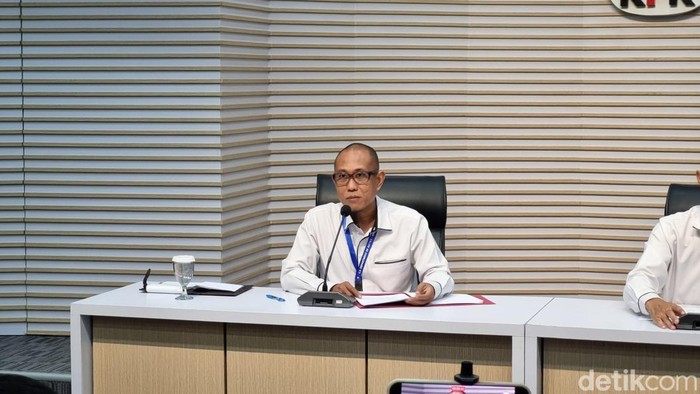Alasan KPK Amankan Istri Kedua Bupati Suhardiman: Saksi Kunci dan Pengguna Aset Suap