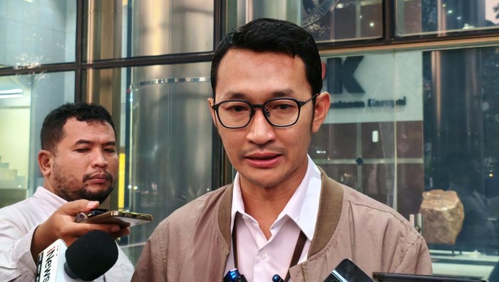 KPK Periksa Nabil Husein, Usut Aliran Uang Terkait Kasus Eks Bupati Kukar