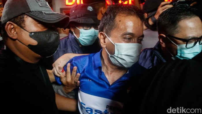 Roy Suryo dan dr Tifa Dilimpahkan ke Kejari Jaksel Hari Ini