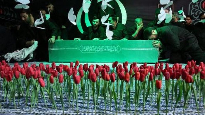 PM Pakistan dan Menlu Afghanistan Hadiri Prosesi Pemakaman Ali Khamenei di Teheran