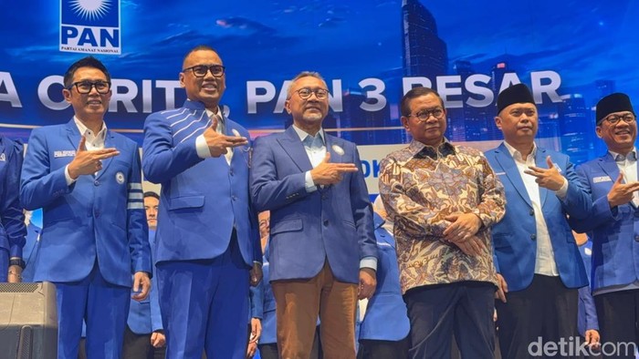 Zulhas Tanggapi Santai Julukan Partai Artis Nasional untuk PAN