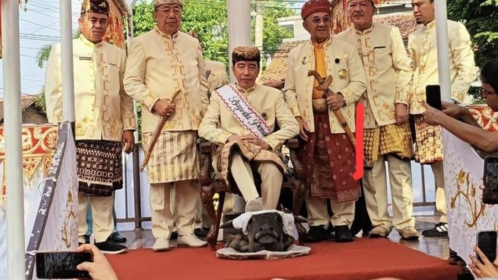 PSI Kecam PDIP yang Tertawakan Prosesi Adat Jokowi, Sebut Bentuk Penghinaan pada Budaya Lampung