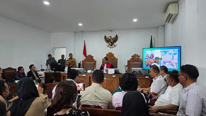 Hakim Kabulkan Sebagian Gugatan Praperadilan Roy Suryo