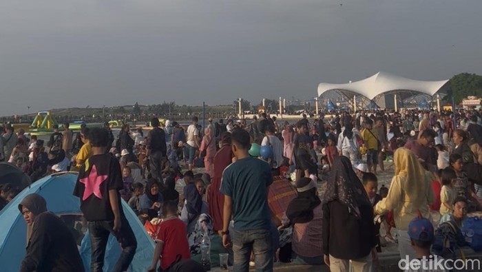 Gelombang Massa Serbu Ancol: 62 Ribu Pengunjung Rayakan Hari Terakhir Tiket Gratis, Manajemen Terus Pantau Kepadatan