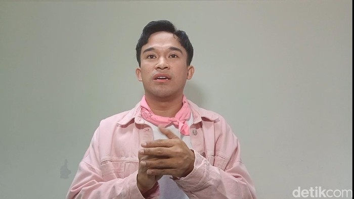 Progres Rumah Bergaya American Classic Milik Anwar BAB Capai 80 Persen