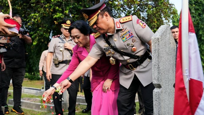Wakapolri Komjen Dedi Prasetyo Pimpin Ziarah Nasional di TMP Kalibata Jelang Hari Bhayangkara ke-80