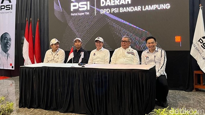 Jokowi Tegaskan Target PSI Melebihi Sekadar Kursi Parlemen