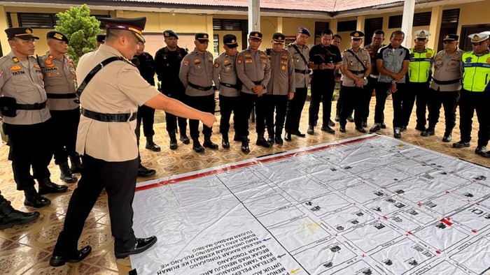Polres Rohil Kerahkan 279 Personel Amankan Tradisi Bakar Tongkang di Bagansiapiapi