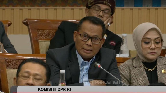 DPR Apresiasi Polri Ungkap 287 WNA Tersangka Judi Online, Minta Jaringan Diputus Total