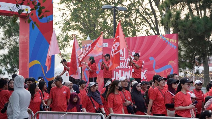 6.000 Peserta Meriahkan Alfamidi Family Day Fun Walk 2026, Mobil Listrik Jadi Rebutan