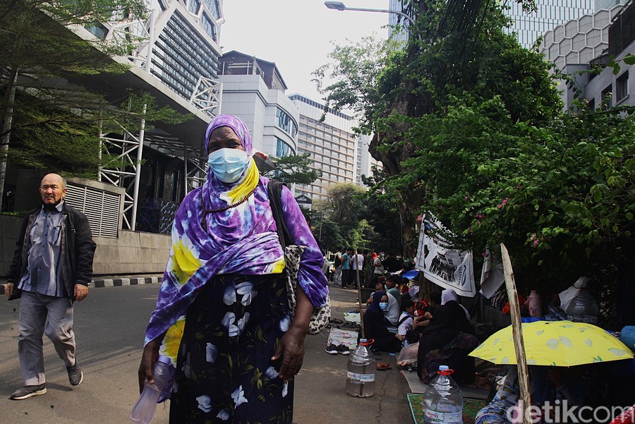 Penertiban di Kawasan Kuningan