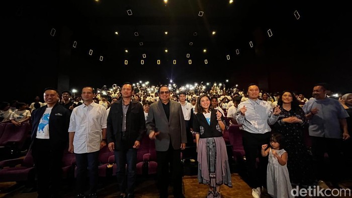 Kebersamaan SBY dan AHY dalam Silaturahmi Nobar 'Children of Heaven' Bersama Anak Yatim