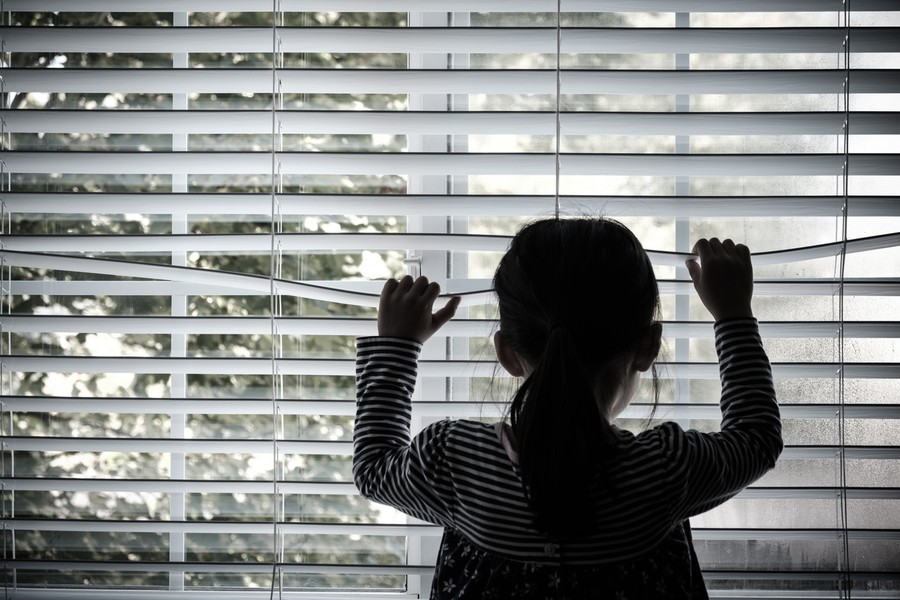 TANGERANG — Seorang bocah perempuan berusia 12 tahun yang masih duduk di bangku sekolah dasar menjadi korban perdagang
