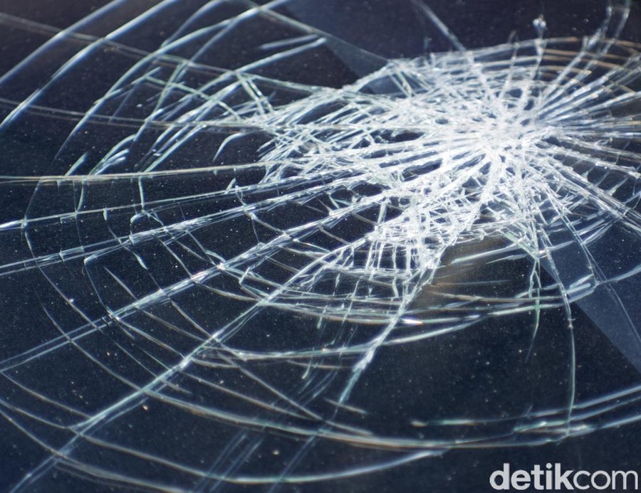 JAKARTA, Terdepan.id  — Sebuah kecelakaan tunggal terjadi di Jalan Utan Jati, kawasan Kalideres, Jakarta Barat, pada J