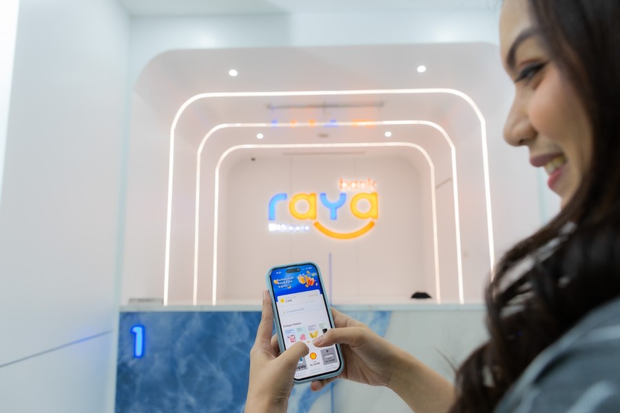 Bank Raya Gelar Lelang Raya Poin, Ada Hadiah Smart TV hingga Logam Mulia