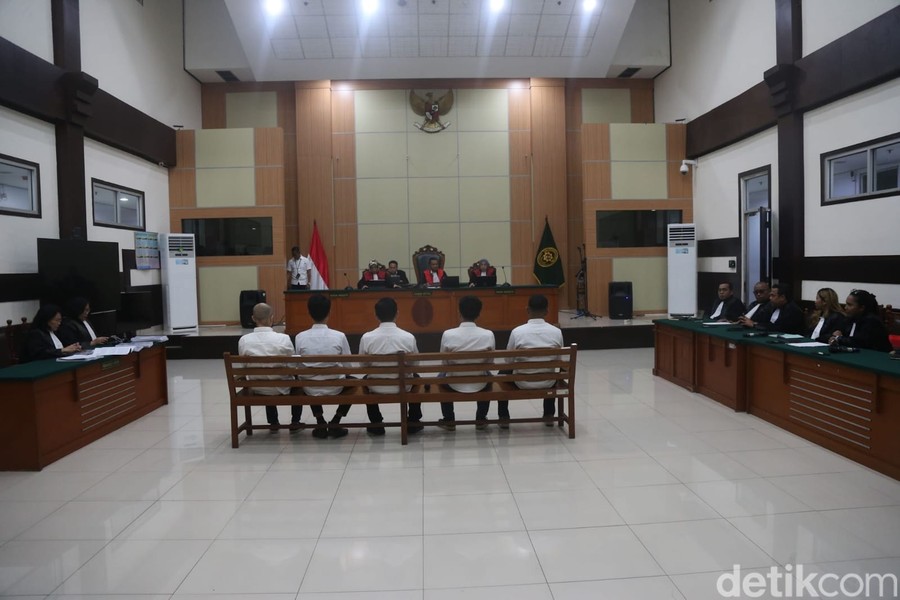 Dua Terdakwa Culik-Bunuh Kacab Bank Ilham Dituntut 4 dan 13 Tahun Penjara
