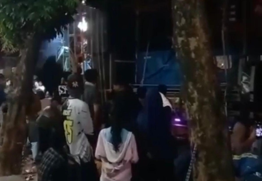 Speaker Sound Horeg Jatuh dari Atas Truk Timpa Ibu dan Balita di Mojokerto