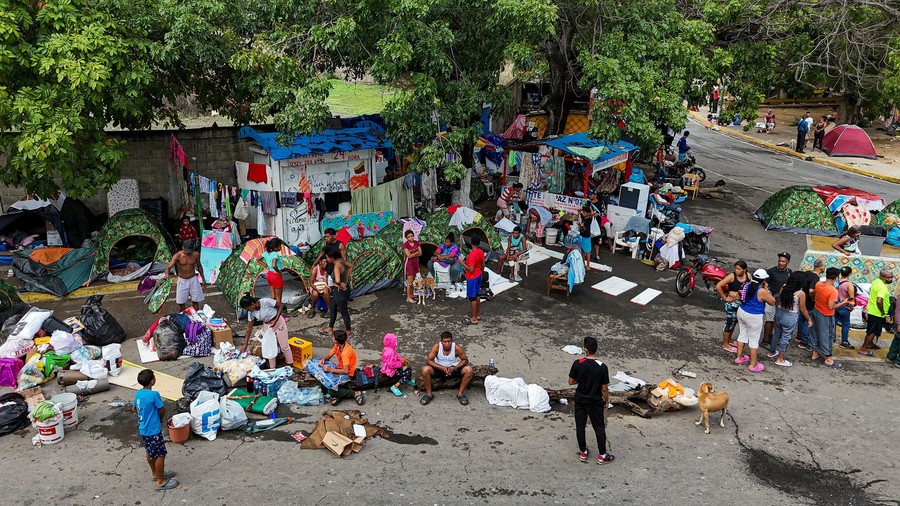 Terdepan.id  - Bencana gempa bumi kembar yang mengguncang Venezuela pada 24 Juni lalu masih menyisakan luka mendalam. Hi