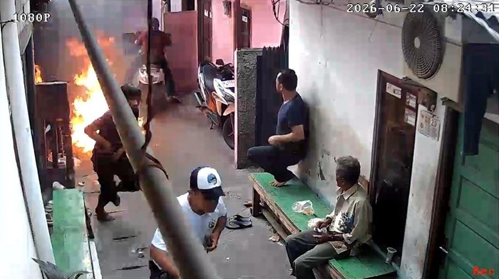 Cemburu Buta Berujung Petaka: Pelempar Molotov di Koja Ternyata Incar Mantan Istri, Korban Salah Sasaran
