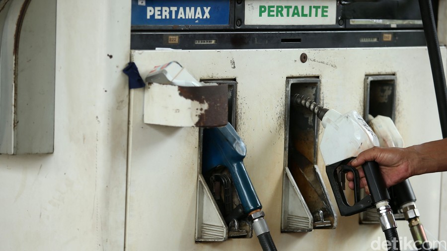Kendaraan Nunggak Pajak dan Pelat Luar Daerah Dilarang Beli BBM Subsidi di NTT