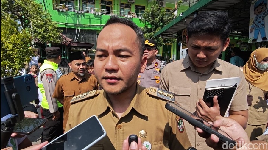 Walkot Siap Salah Usai Diprotes Gerindra Solo Terkait Baliho Ultah Jokowi