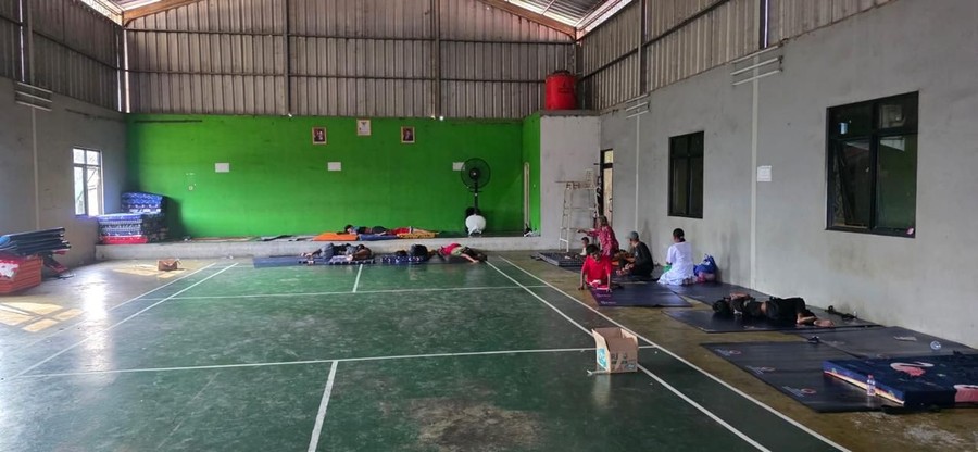 BNPB: 232 Pengungsi Kebakaran TPA Jatiwaringin Kembali ke Rumah