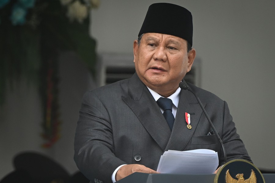 Prabowo Sindir Penolak MBG: Tak Ada yang Lebih Genting dari Perut Lapar