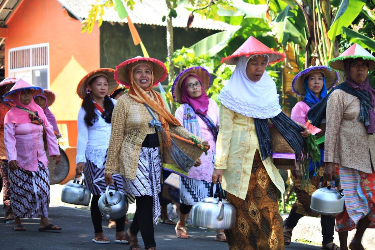 Warung Kopi Tradisional vs Kafe Modern: Bagaimana Generasi Milenial dan Gen Z Mengubah Peta Budaya N