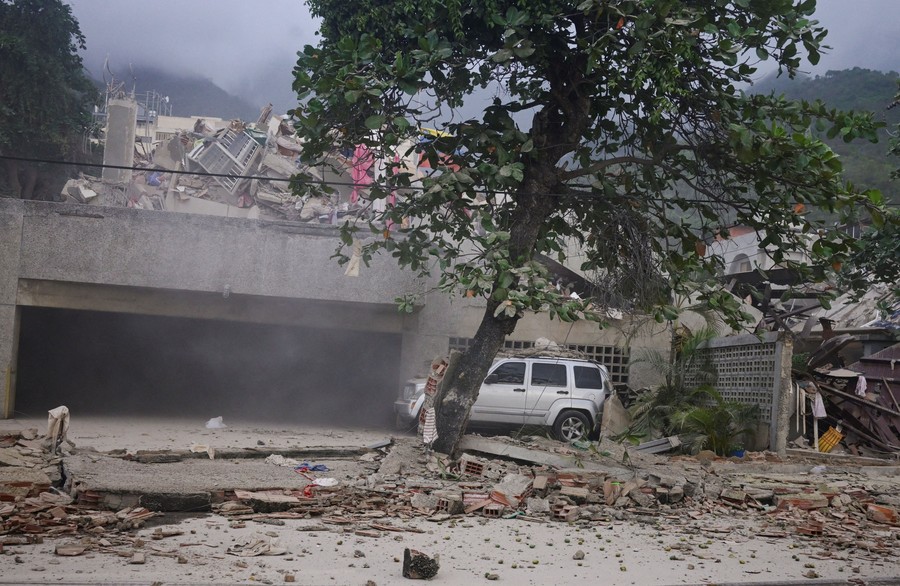 300 Gempa Susulan Tercatat Usai Gempa Kembar Dahsyat Venezuela