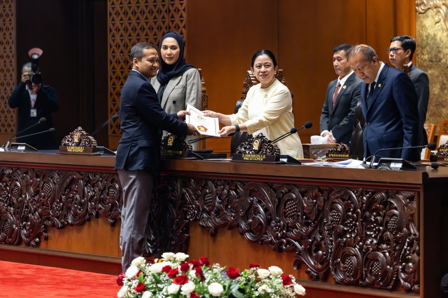 Jakarta – Ketua DPR RI Puan Maharani memimpin langsung Rapat Paripurna DPR RI ke-22 Masa Persidangan V Tahun Sidang 20