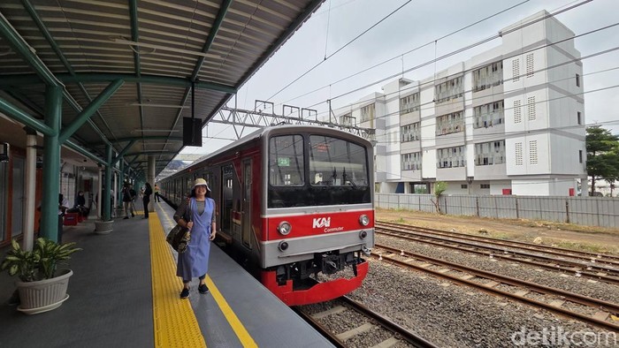 Warga Depok Jajal Langsung Stasiun JIS: “Akhirnya Mudah Nonton Persija”