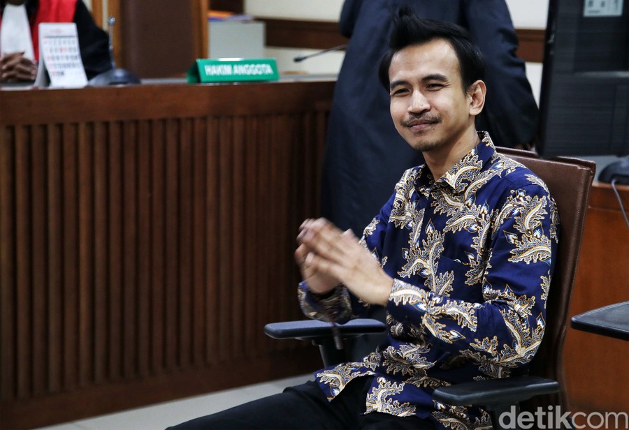 Adam Deni Terancam 15 Tahun Bui Usai Aksi Koboi Rusak Ruko di Jakut