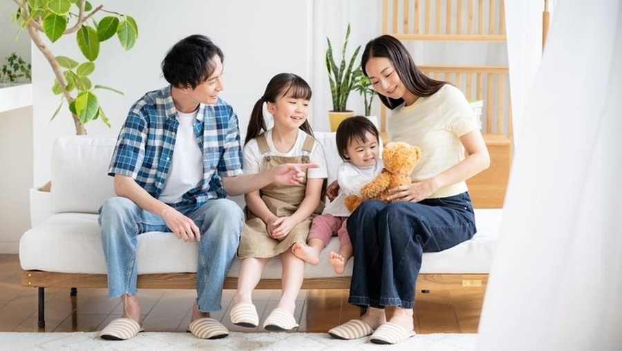 Pertengahan tahun menjadi momen penting bagi keluarga Indonesia. Di satu sisi, anak-anak menikmati masa libur sekolah de