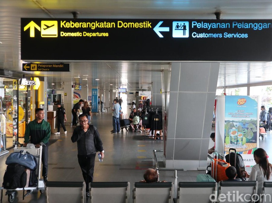 Bandung – Bandara Husein Sastranegara yang berada di jantung Kota Bandung, Jawa Barat, bersiap kembali melayani penerb