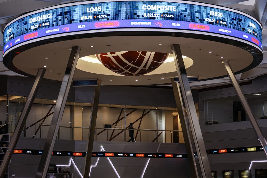 IHSG Dibuka Bergerak Dua Arah, Sempat Hijau Lalu Merosot ke 5.898
