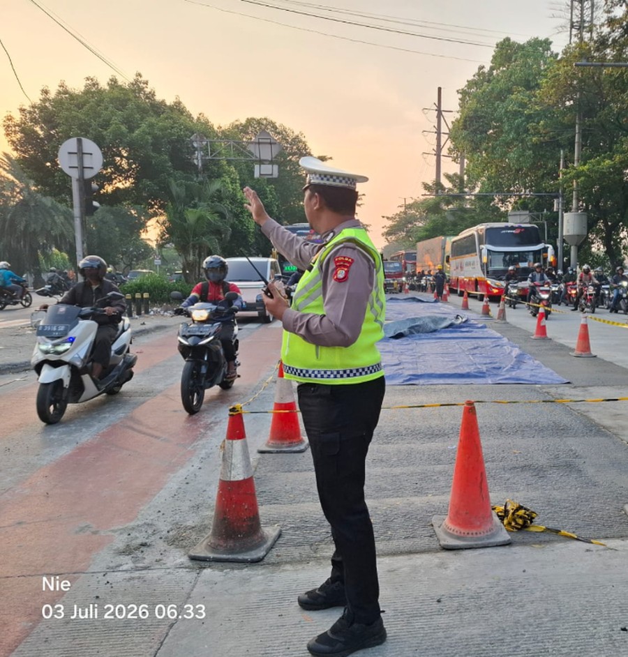 Pengecoran Jalan Picu Kemacetan di Daan Mogot Arah Rawa Buaya