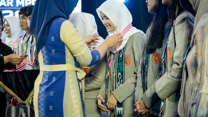 SMAN 1 Mataram Wakili NTB pada LCC Empat Pilar MPR RI Tingkat Nasional