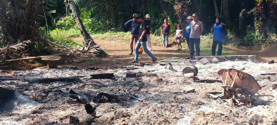 Pria di Luwu Timur Bakar Rumah Hingga Rata Akibat Cekcok dengan Istri
