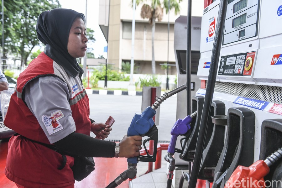 Pemerintah Akhirnya Naikkan Harga Pertamax, Klaim Sudah Tahan Berbulan-bulan