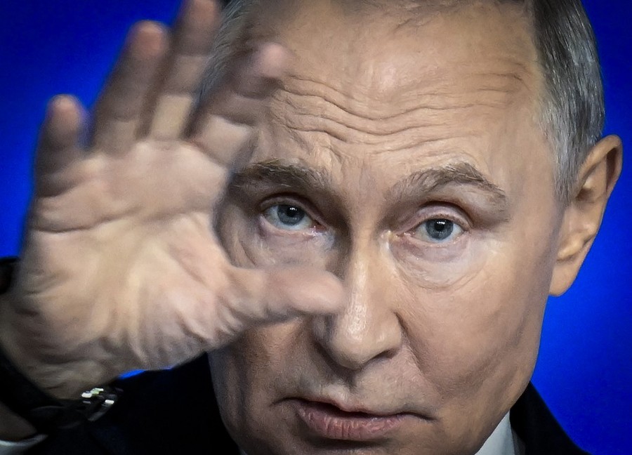 Putin Akui Rusia Kekurangan BBM Usai Terus Digempur Ukraina