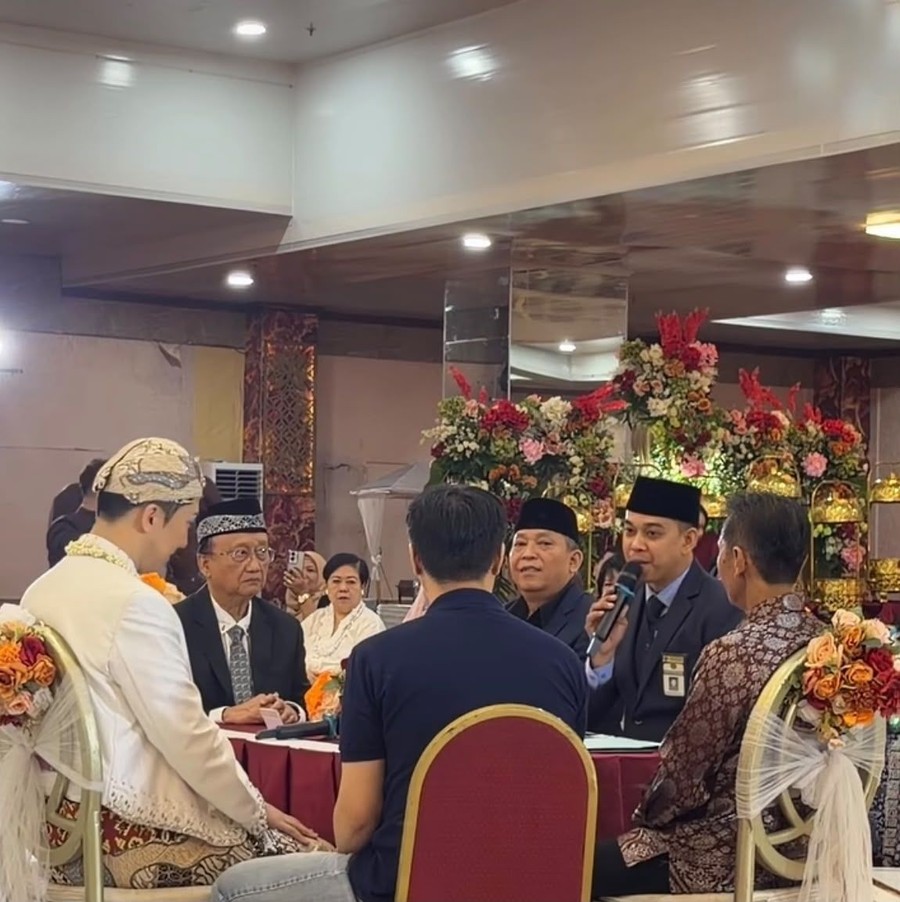 Viral Penghulu di Jaksel Pimpin Nikah Pakai 3 Bahasa Sekaligus, Begini Ceritanya