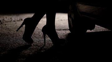 Dua Perempuan Bekasi Diadili Usai Tawarkan Layanan Seks di Surabaya